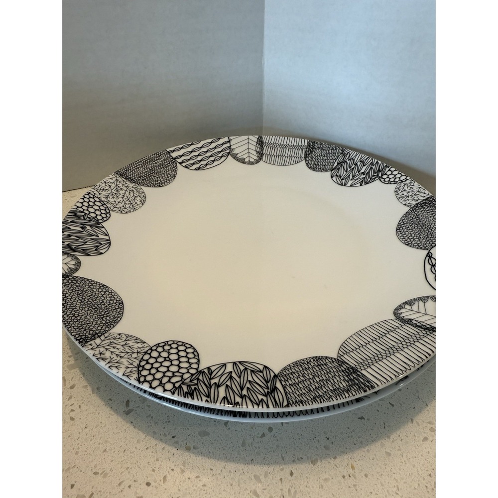 Crate & Barrel‎ Large Round Serving Platter Plate White With Black Graphic Print